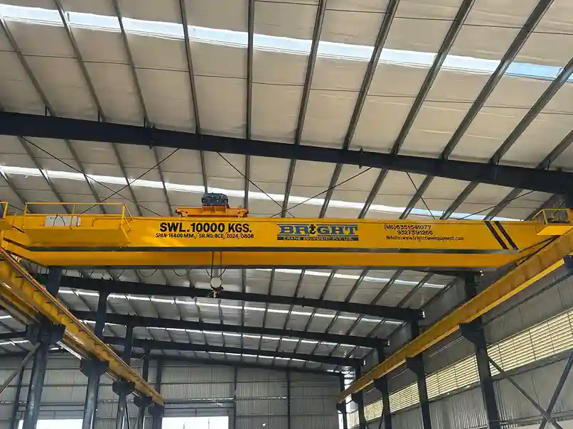 Double girder EOT crane supply in manufacturing industries